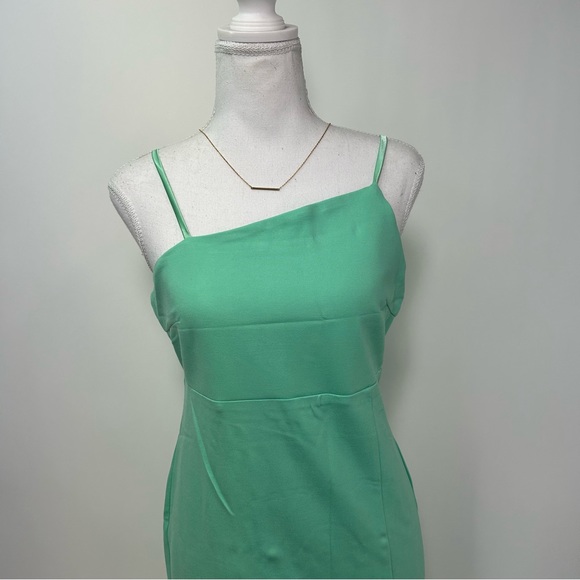 NEW! Petal & Pup Zahra Asymmetrical Neckline Midi Dress in Green - Picture 4 of 17